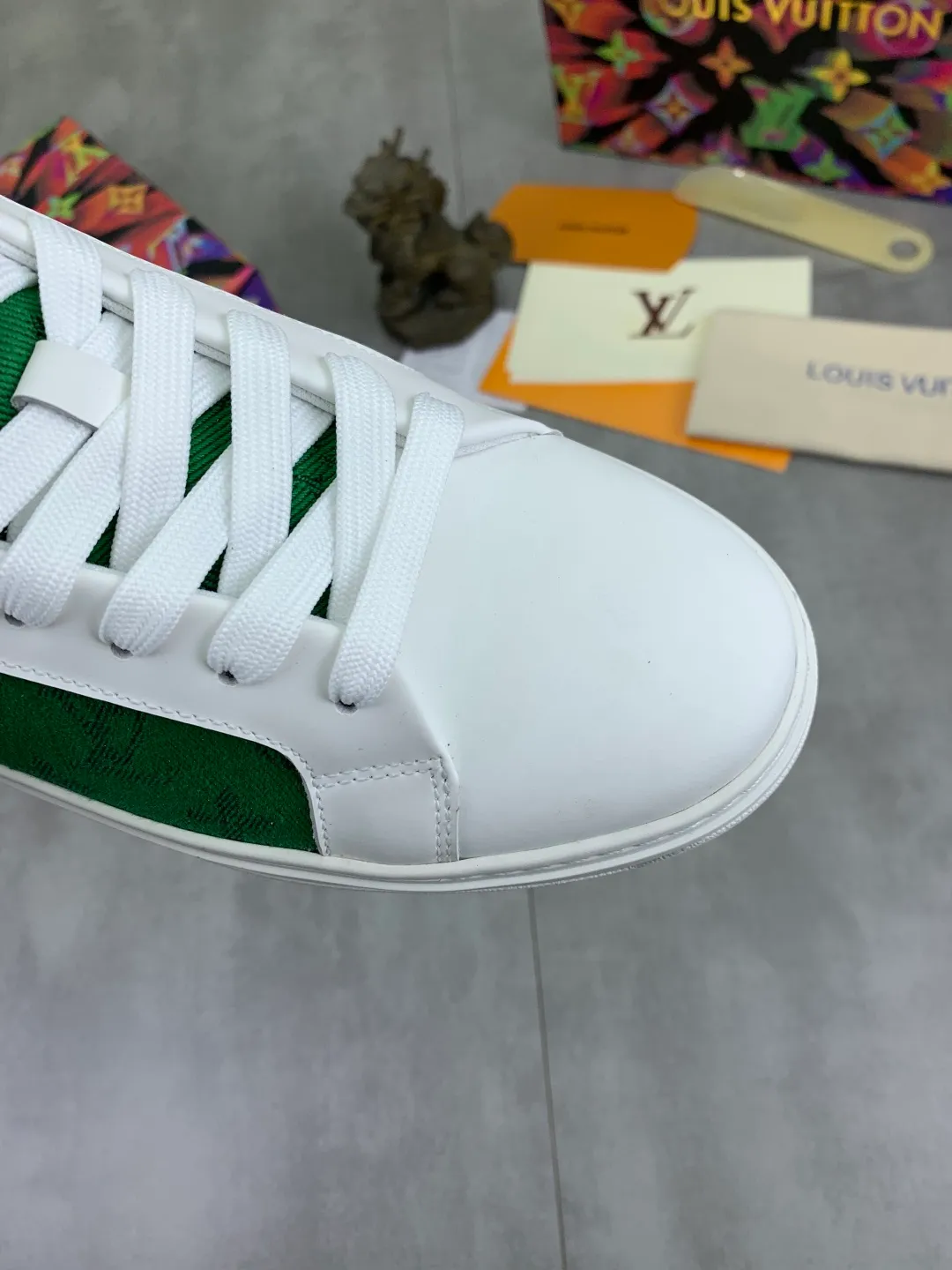 Men's men's shoes 💰P560💰[New model]🆘High-quality cowhide [Louis Vuitton]LV official website latest model🎁casual fashion high-top men's shoes👟hot style💥simple and elegant style, exclusive for trendy men. Unique official website latest brand elements👑original decoration, fashionable and generous, the fabric is made of original denim➕comfortable and breathable mesh lining➕cow leather feet ✅The official website specifies wear-resistant casual outsole, the classic model is taken in real life🎬Color: 4️⃣colors available😍Number of codes: 38-44 Full set of packaging